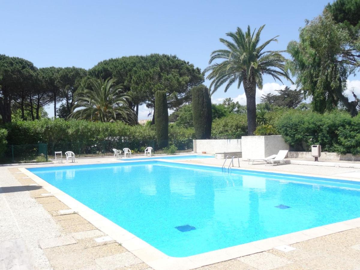 Apartment Les Patios-7 By Interhome Saint-Tropez Kültér fotó